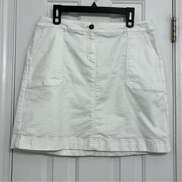 Boden white cotton zip button 2 pocket mini skirt, size 10 US. - Picture 1 of 7